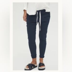 Legoe Heritage Milan Joggers in Navy- maternity below bump